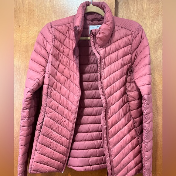 Old Navy Jackets & Blazers - LIKE NEW Old Navy Women's Puffer Jacket in Pink